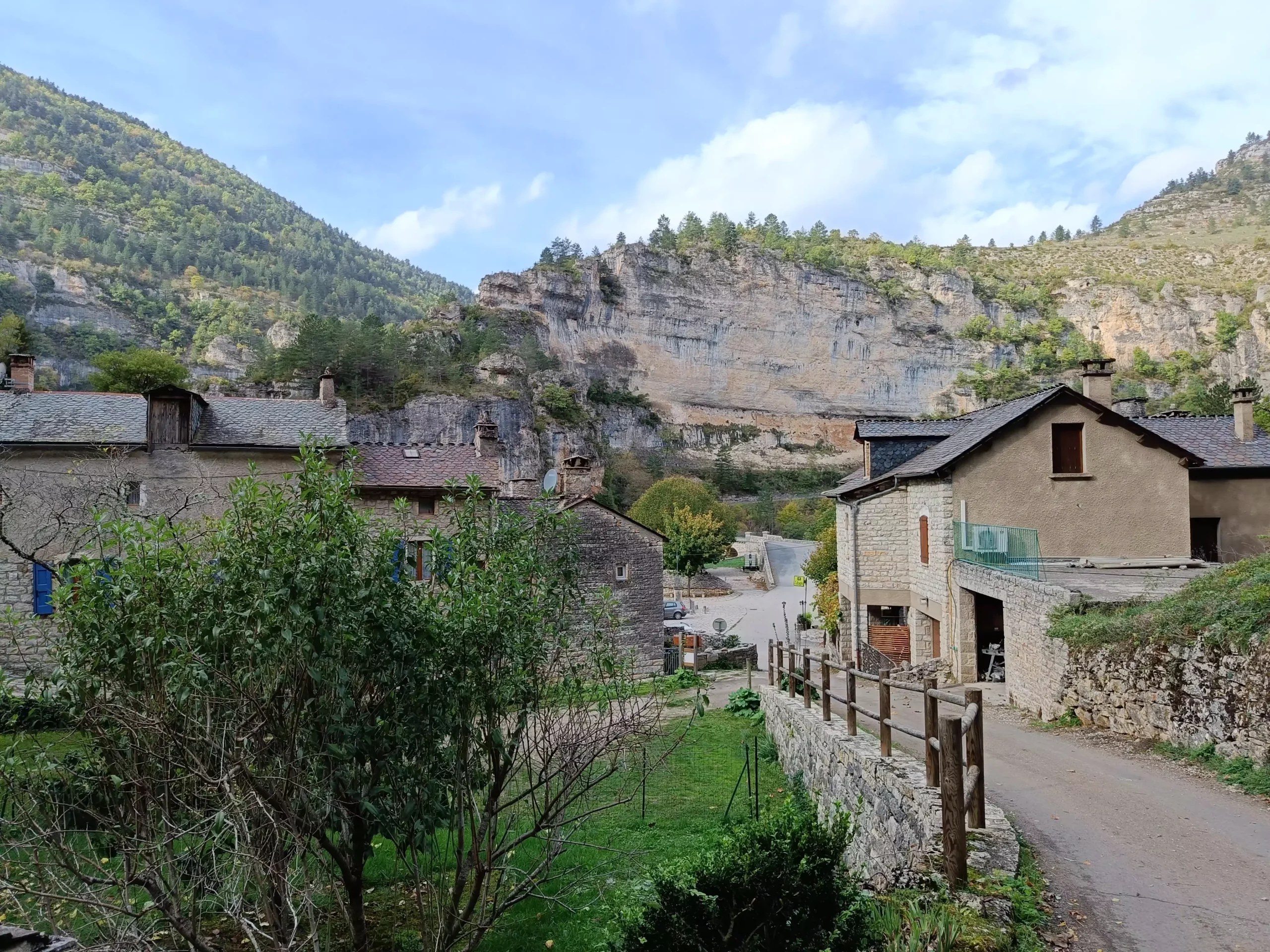 Village Saint Chely du Tarn